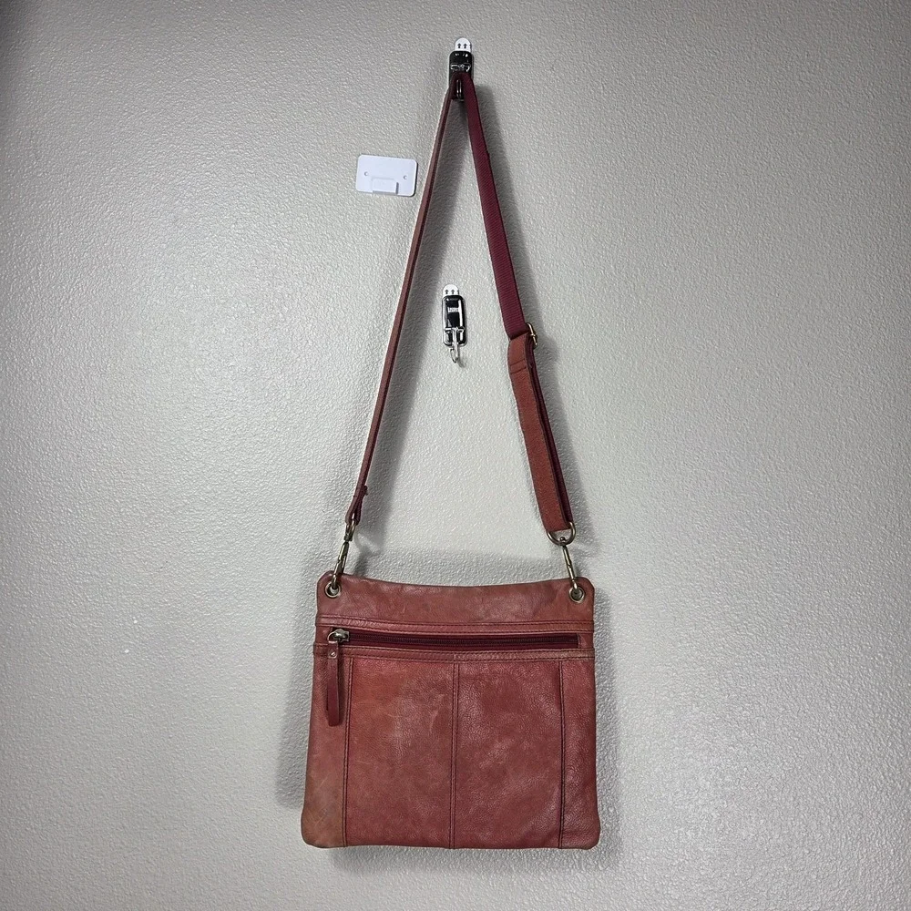 Fossil Brown Leather Crossbody Bag Organizer Pocket Zip Top Purse‎